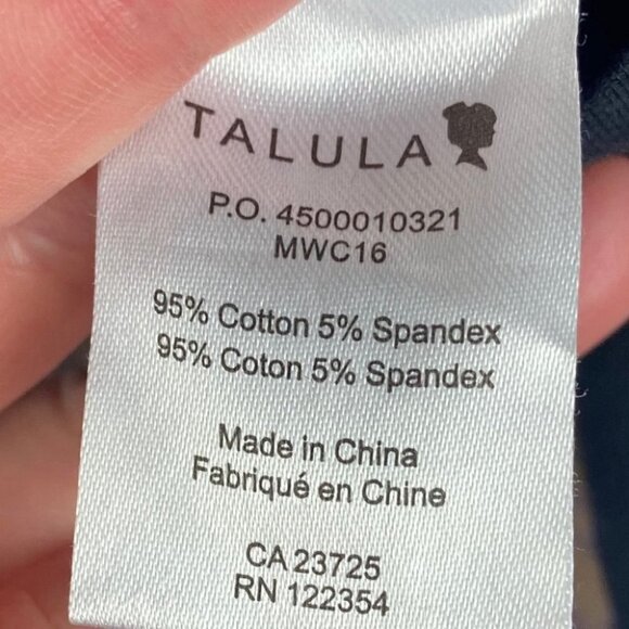 Aritzia Talula‎ Floral Mini Pencil Skirt Womens Size Medium Cotton Spandex Black - Picture 4 of 6